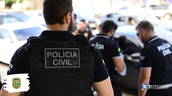 Concurso da PC CE: agentes da corporação durante operação - Foto: Divulgação